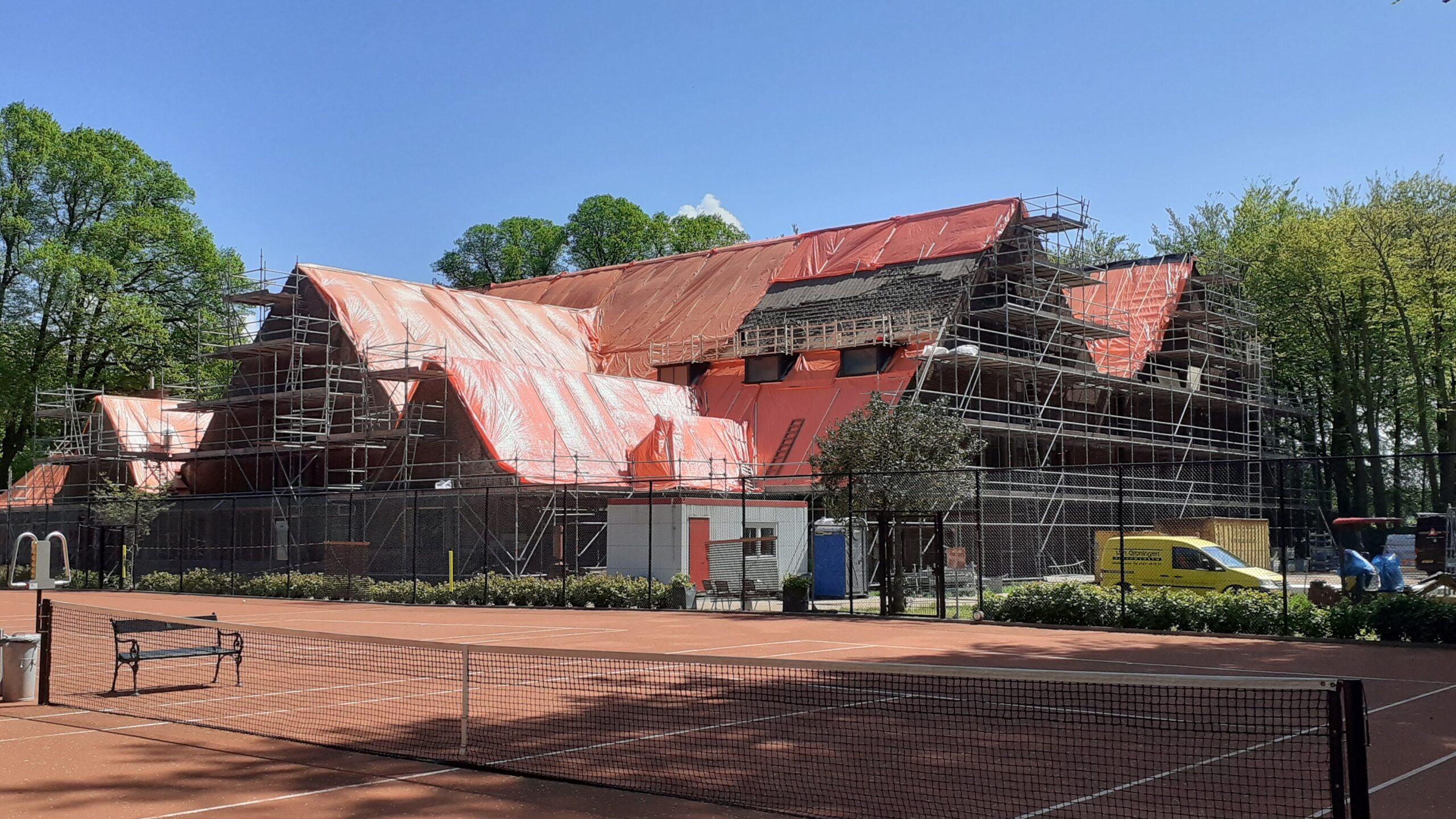 grootschalige renovatie en herbestemming tennispark nieuw marlot