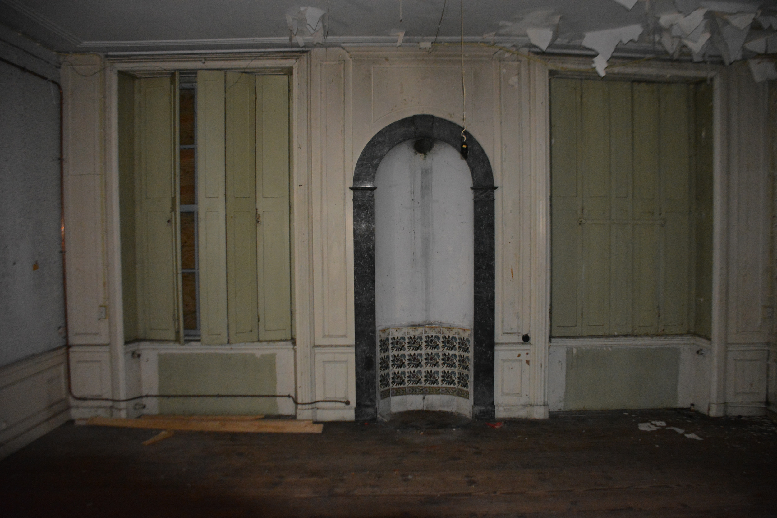 Interieur van Landhuis De Voorde met historische elementen tijdens bouwkundige inspectie en opstellen van gebrekenlijst